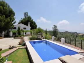 Lovely Holiday Home in Villanueva de la Concepci n with Pool